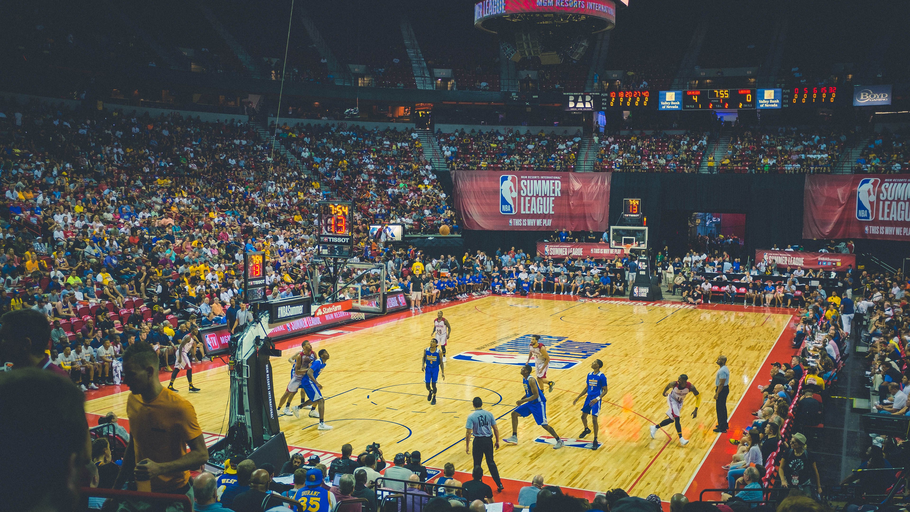 《新兴游戏类型爆发:卡牌、模拟、休闲成电竞新宠》,新型的游戏